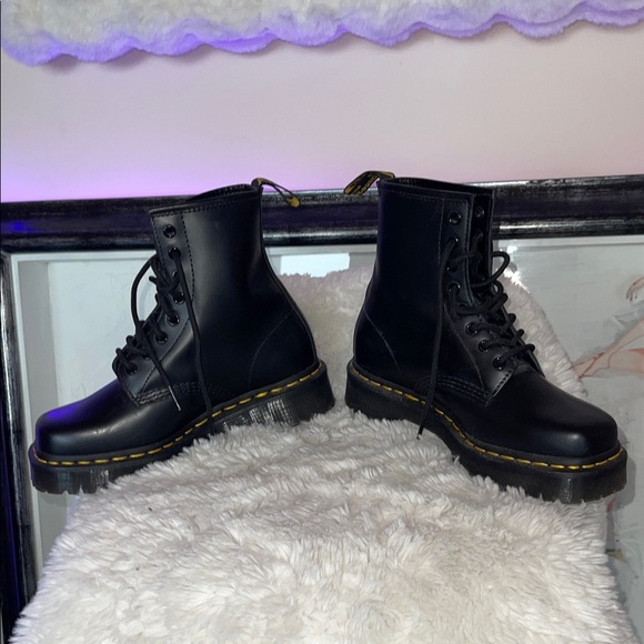 Dr Martens  Classic Black Combat Boots with Yellow Stitching square toe NWOT - Picture 1 of 8